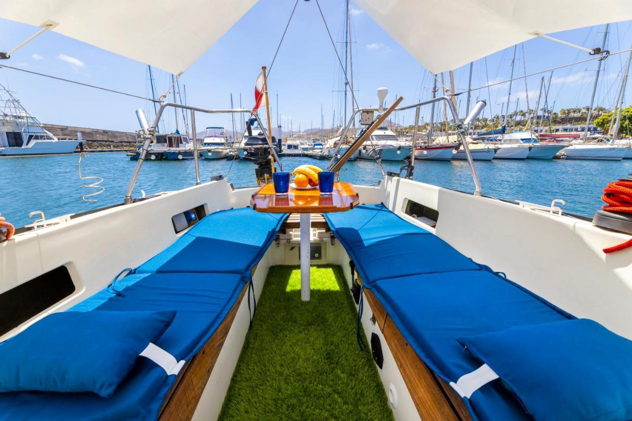 Seaside Chill-Out Stay On A Sail Yacht بْوُرتو كاليرو المظهر الخارجي الصورة