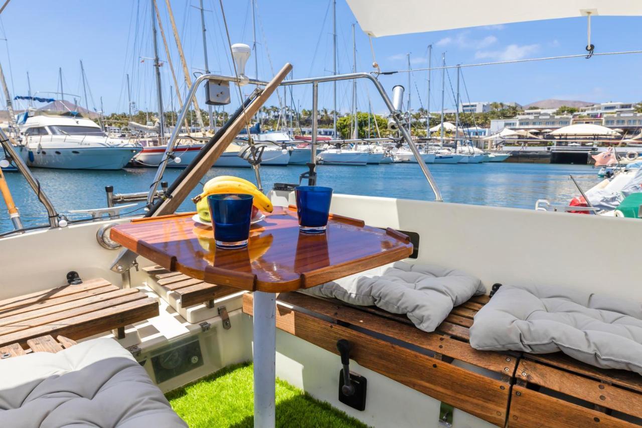Seaside Chill-Out Stay On A Sail Yacht بْوُرتو كاليرو المظهر الخارجي الصورة