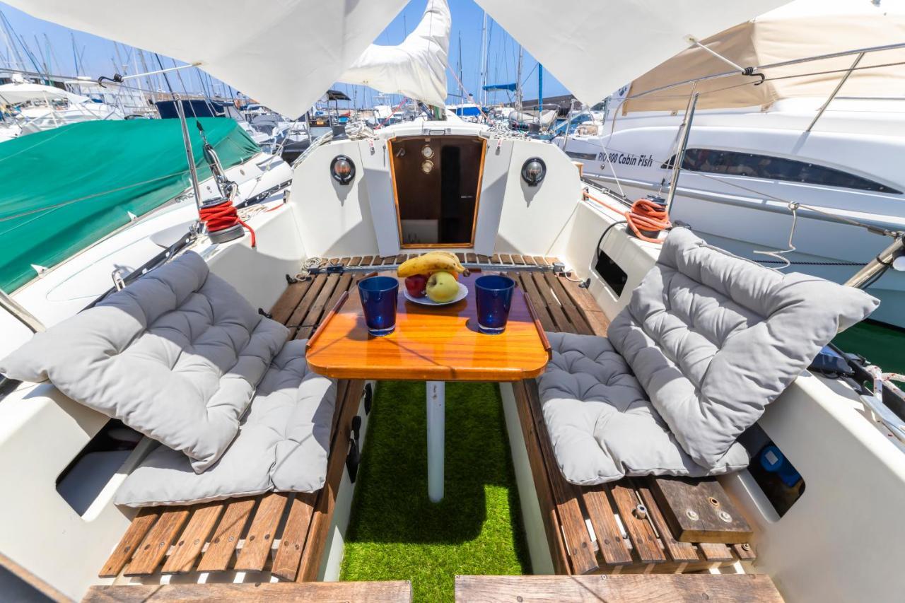 Seaside Chill-Out Stay On A Sail Yacht بْوُرتو كاليرو المظهر الخارجي الصورة