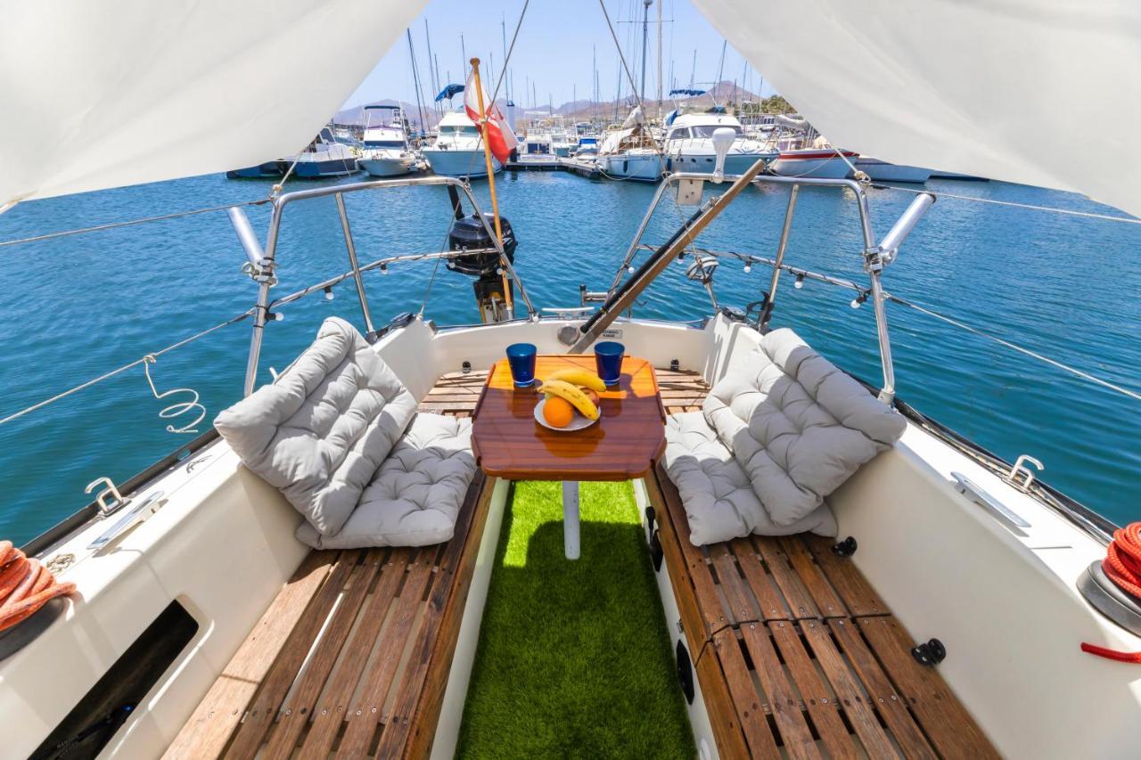 Seaside Chill-Out Stay On A Sail Yacht بْوُرتو كاليرو المظهر الخارجي الصورة