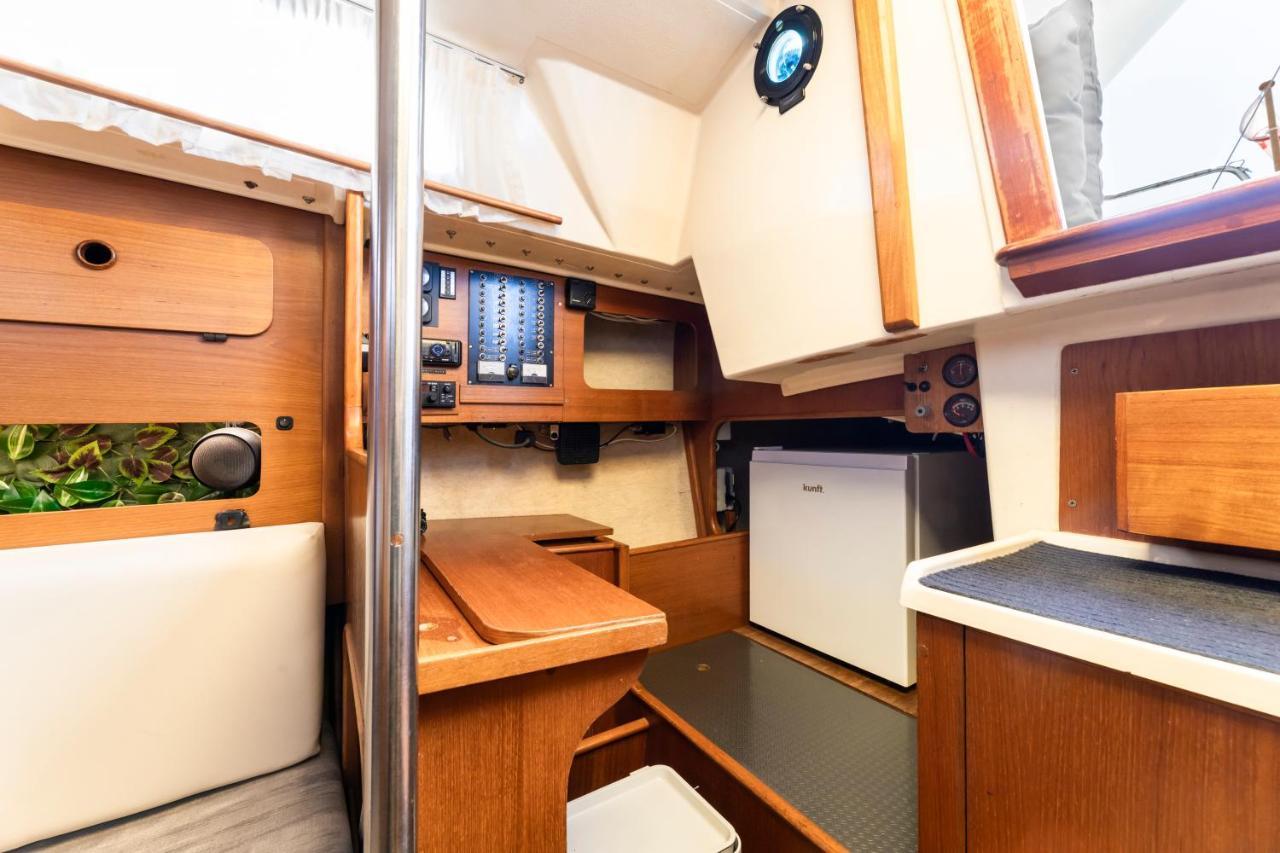 Seaside Chill-Out Stay On A Sail Yacht بْوُرتو كاليرو المظهر الخارجي الصورة