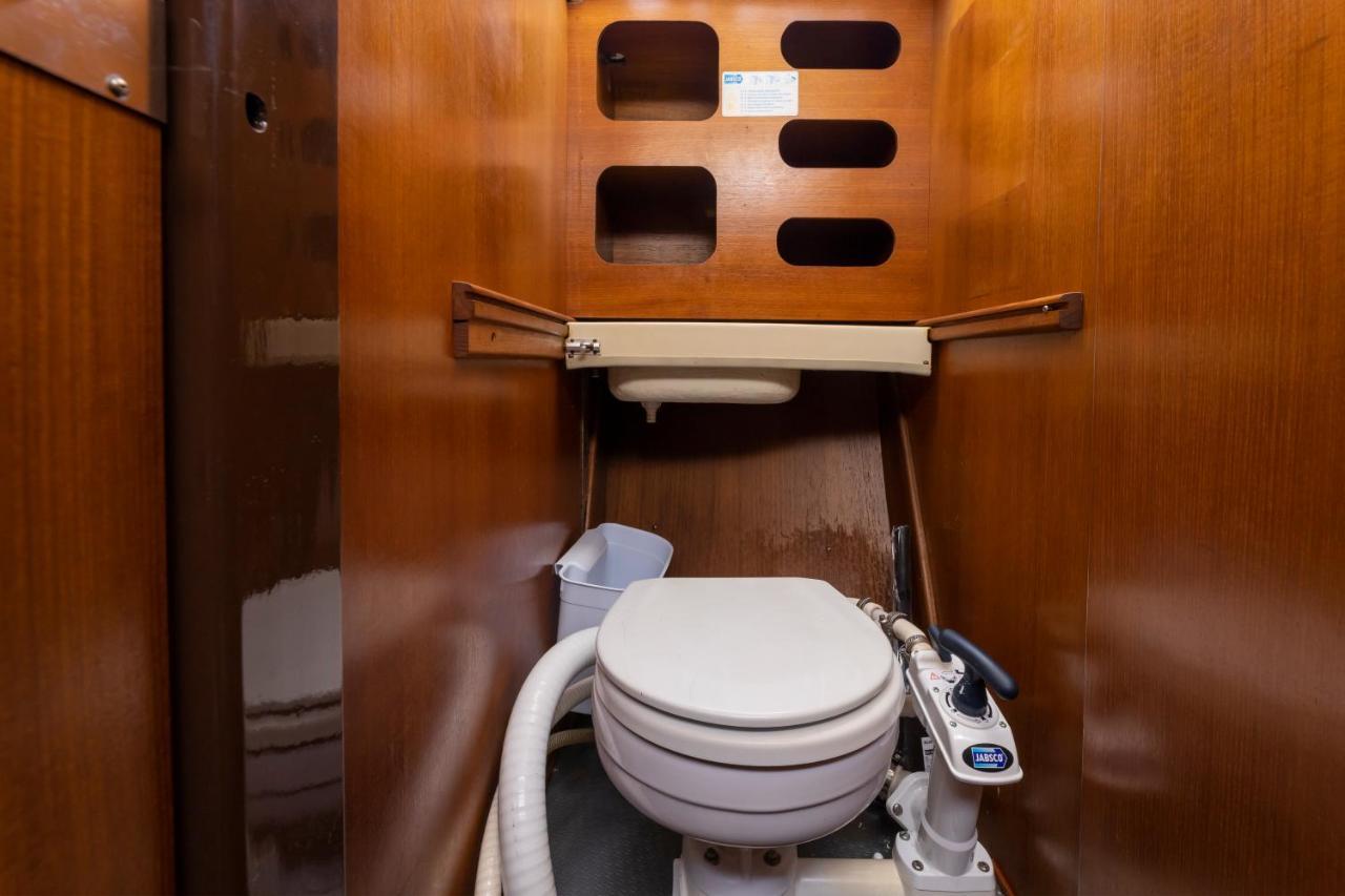 Seaside Chill-Out Stay On A Sail Yacht بْوُرتو كاليرو المظهر الخارجي الصورة