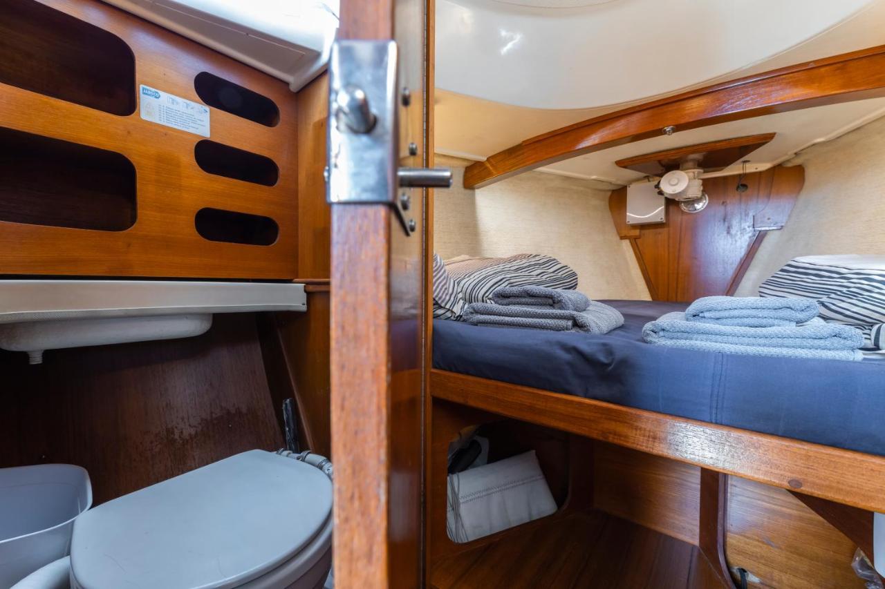 Seaside Chill-Out Stay On A Sail Yacht بْوُرتو كاليرو المظهر الخارجي الصورة